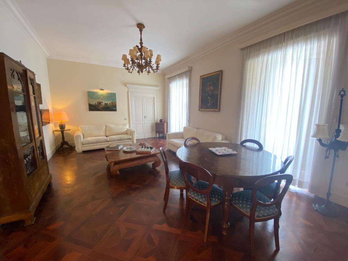 Royal Apartment In San Domenico Maggiore Napoli Eksteriør billede